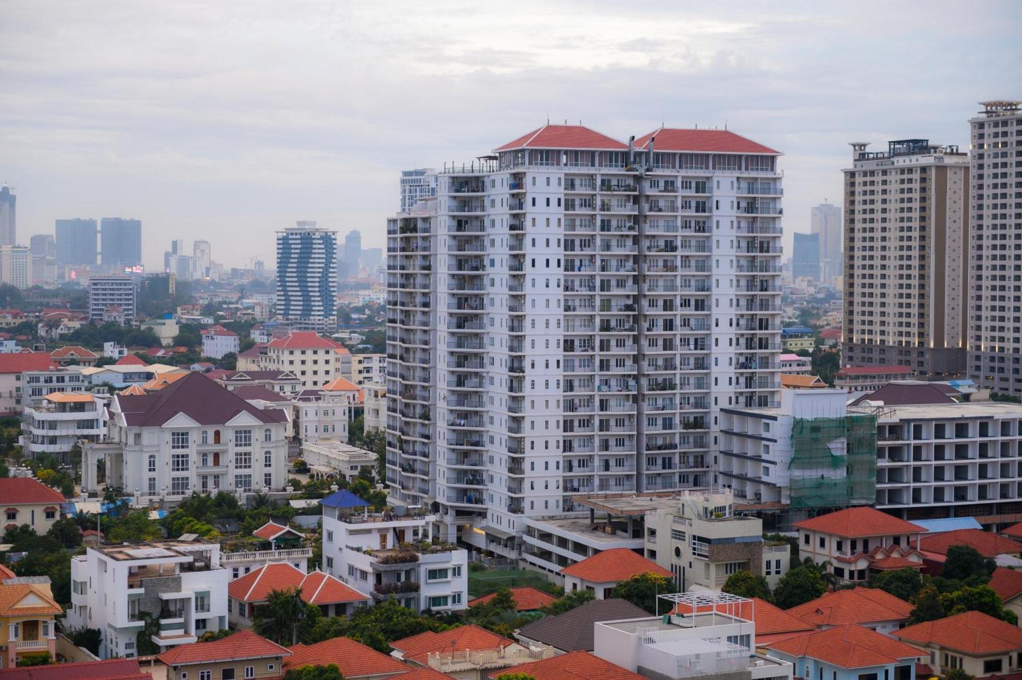 Mekongview 2 Condotel Phnom Penh Extérieur photo